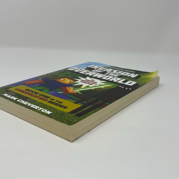 3/$15 Unofficial Minecraft: Invasion of the Overworld Book - Picture 6 of 6